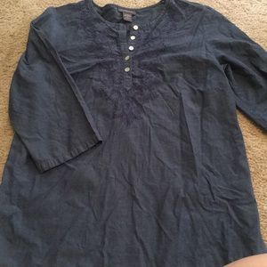 Quarter length blouse